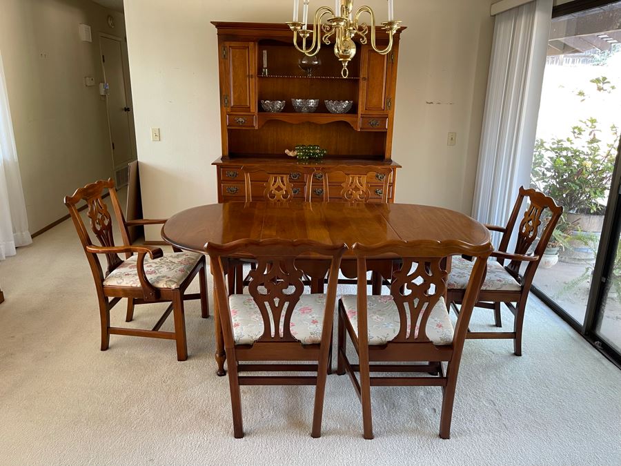 Mahagony Drop Leaf Dining Table With Six Chairs And Matching Mahagony China Cabinet - Comes With Extra Leaf - Made By Unique Furniture Makers [Photo 6]