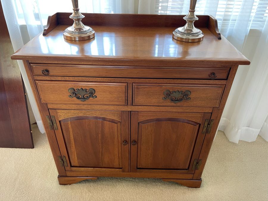 Mahagony Sideboard Server By Unique Furniture Makers [Photo 3]