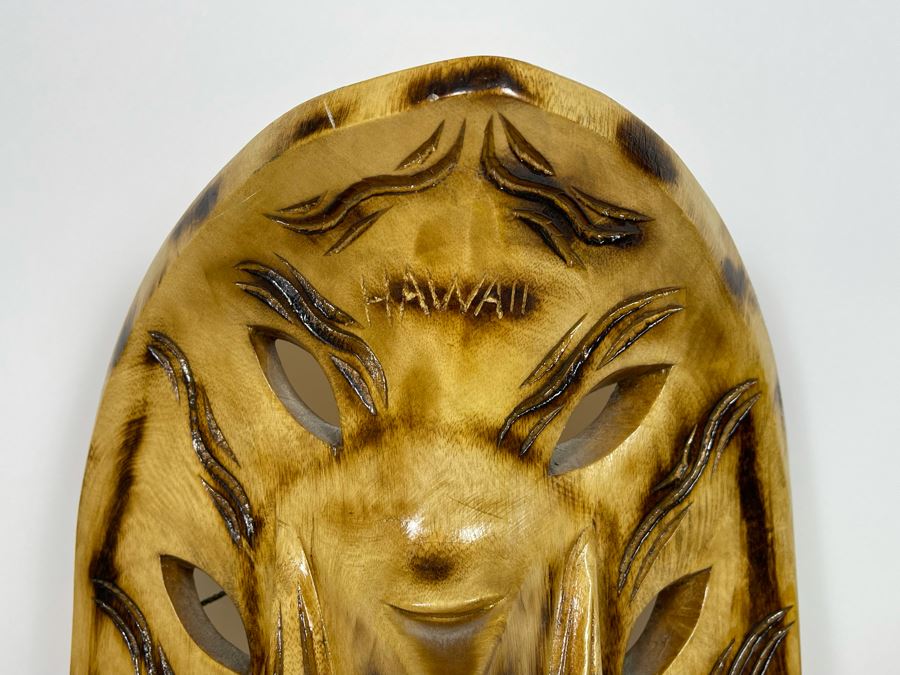 JUST ADDED - Vintage Wooden Hawaiian Carved Mask 19H [Photo 5]
