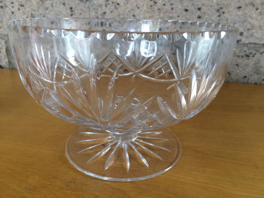 Footed Crystal Bowl [Photo 2]