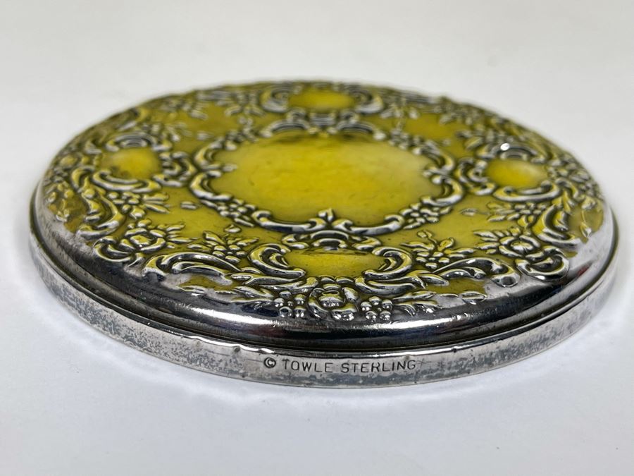JUST ADDED - Towle Repousse Sterling Silver Compact Mirror [Photo 3]