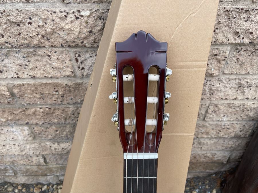 JUST ADDED - Yamaha Acoustic Nylon String Guitar Model C-40 A With Box [Photo 3]