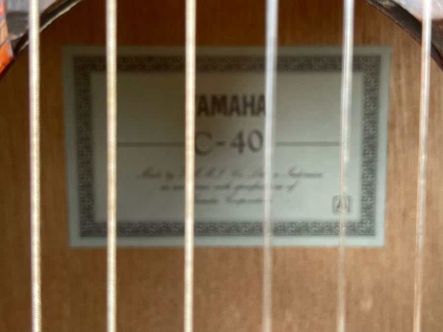 JUST ADDED - Yamaha Acoustic Nylon String Guitar Model C-40 A With Box [Photo 6]