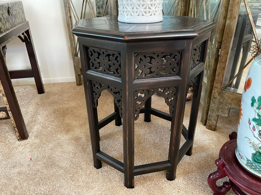 Thomasville Wooden Side Table 20W X 25H [Photo 2]
