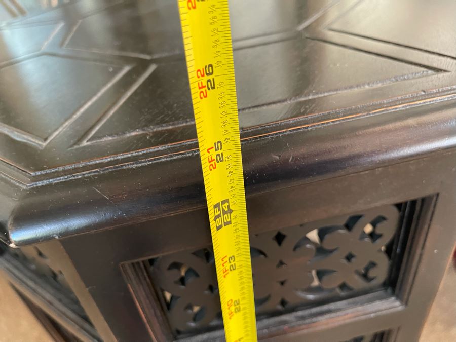 Thomasville Wooden Side Table 20W X 25H [Photo 9]