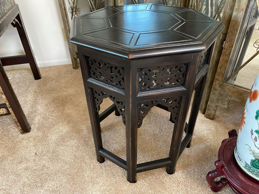 Thomasville Wooden Side Table 20W X 25H [Photo 7]
