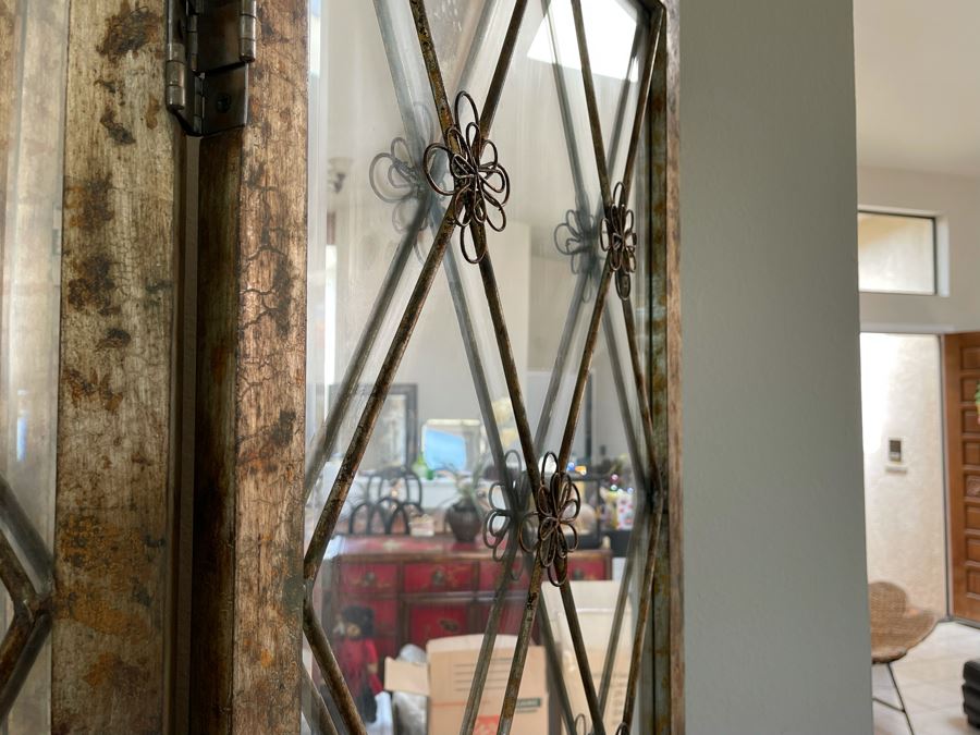 John-Richard Gilt Metal And Mirrored Glass 4-Panel Folding Room Divider Screen Very Heavy 88W X 82.5H [Photo 4]