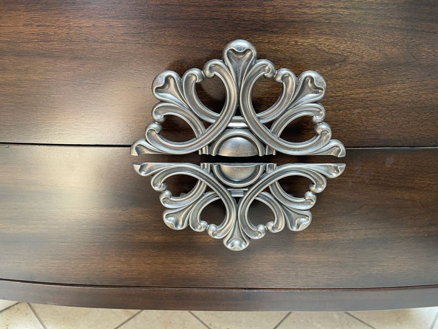 Hooker Furniture Medallion Console Chest Of Drawers 44W X 18D X 34H Retails $1,699 [Photo 5]