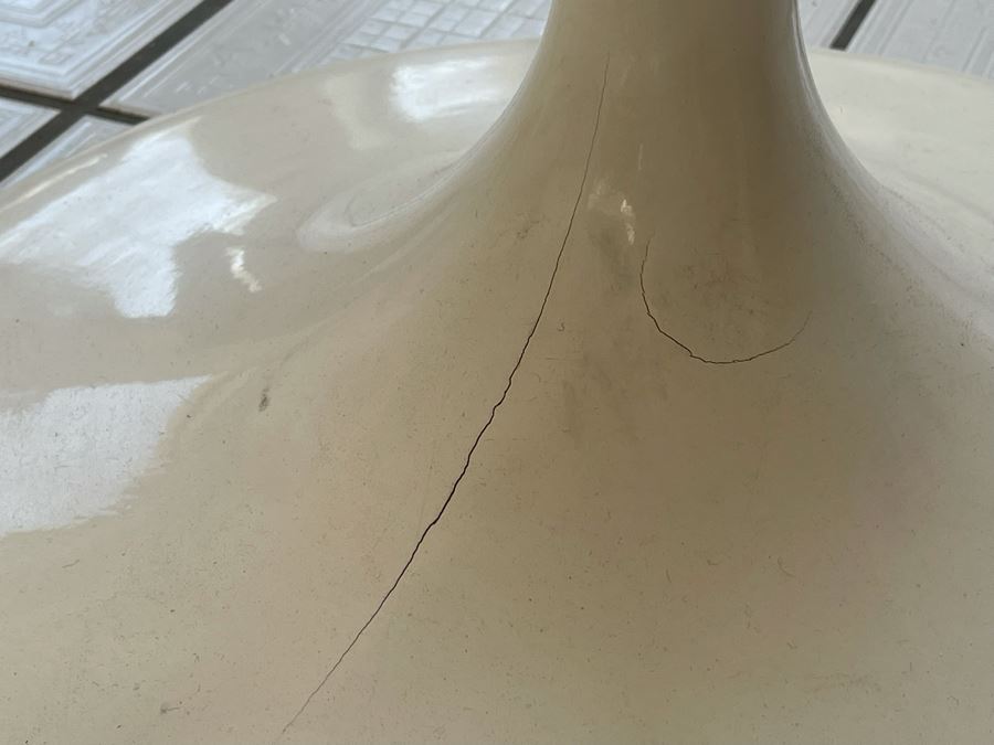 Eero Saarinen Style Tulip Table 35.5R X 30.5H With Four Chairs  [Photo 15]