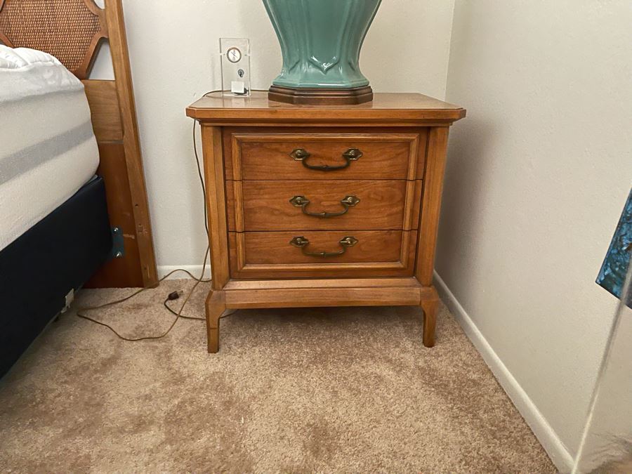 Pair Of Mid-Century Modern Nightstands 24W X 16D X 24H [Photo 6]