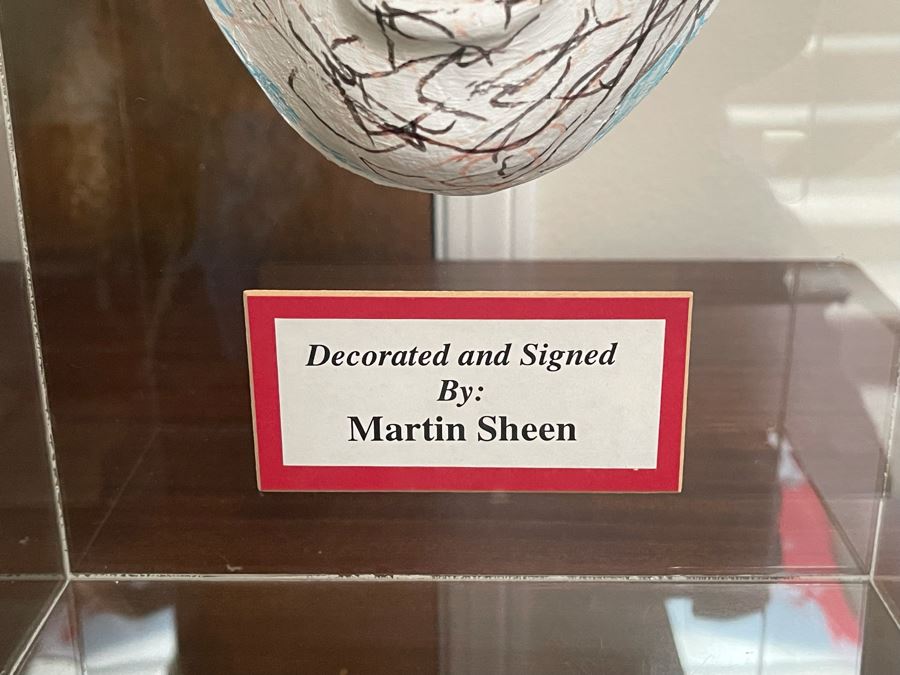 Martin Sheen Decorated And Signed Mask In Lucite Shadow Box 8W X 4D X 13H [Photo 6]