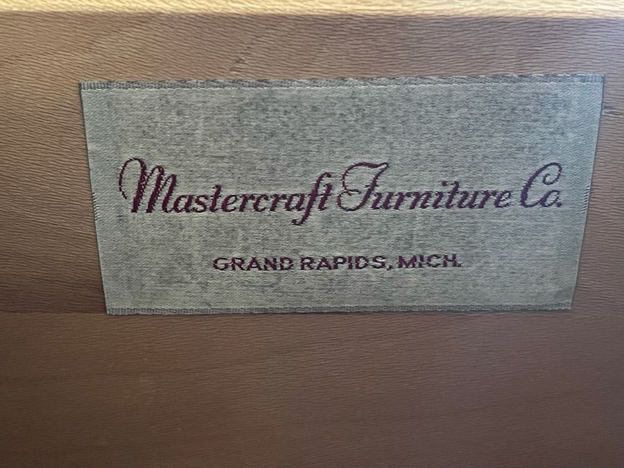 Mastercraft Furniture Hollywood Regency Chest Side Table With Drawers [Photo 5]