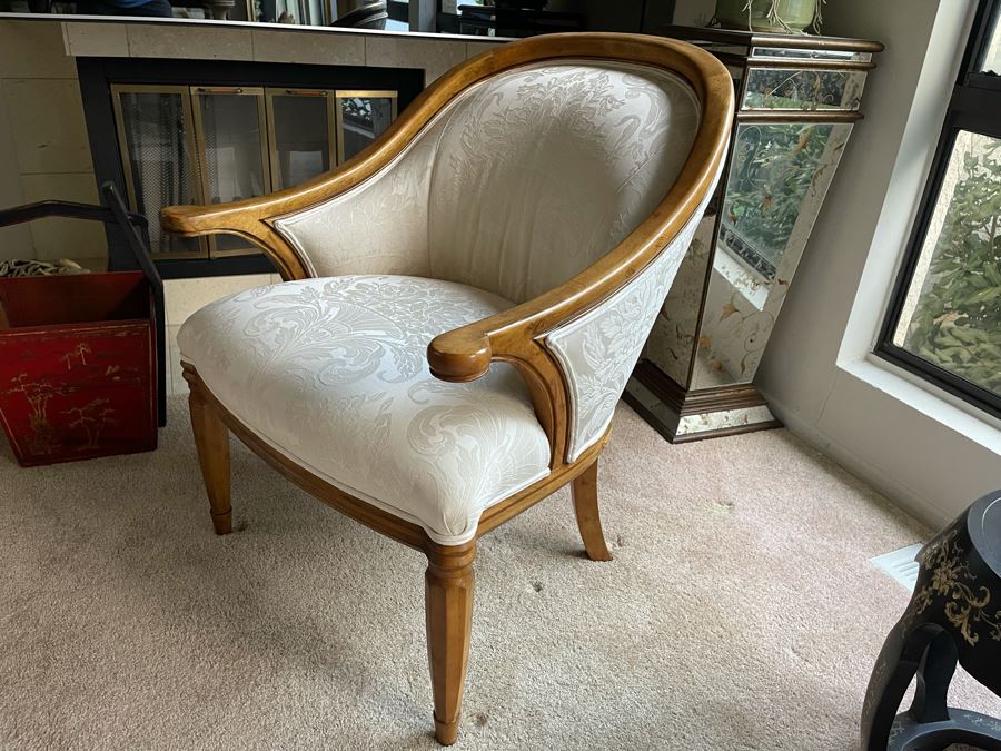 Elegant Thomasville Armchair [Photo 1]
