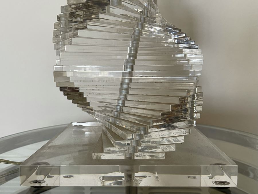Modernist Spiral Lucite Table Lamp Without Shade 30H [Photo 3]