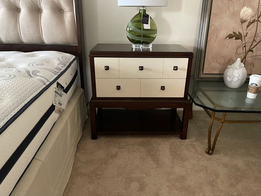 Pair Of Hooker Furniture Modern Black And White Nightstands 31W X 16D X 29H [Photo 2]