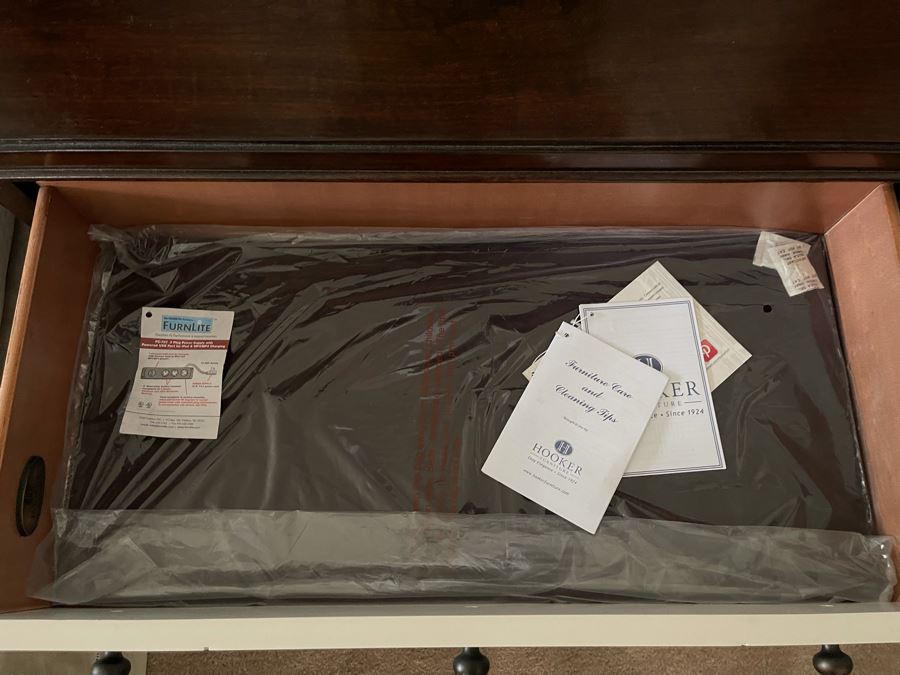 Pair Of Hooker Furniture Modern Black And White Nightstands 31W X 16D X 29H [Photo 9]