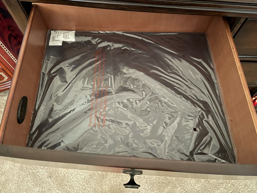 Hooker Furniture Chest Of Drawers Dresser 66W X 19D X 38H [Photo 7]