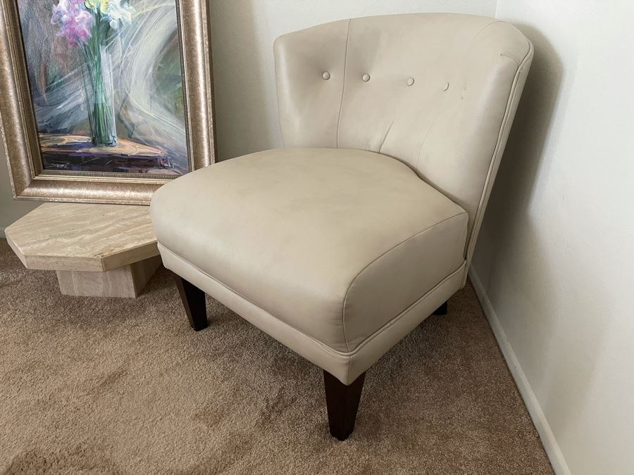 La-Z-Boy Occasional Chair 29W X 33D X 33H [Photo 4]