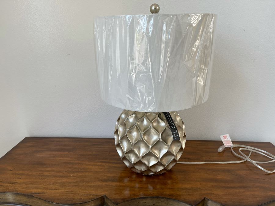 TLC Home Modernist Table Lamp 24H [Photo 1]