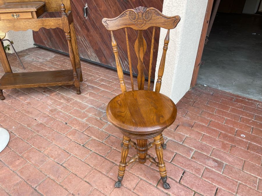 Vintage Swivel Piano Stool With Claw Feet 15W X 36H