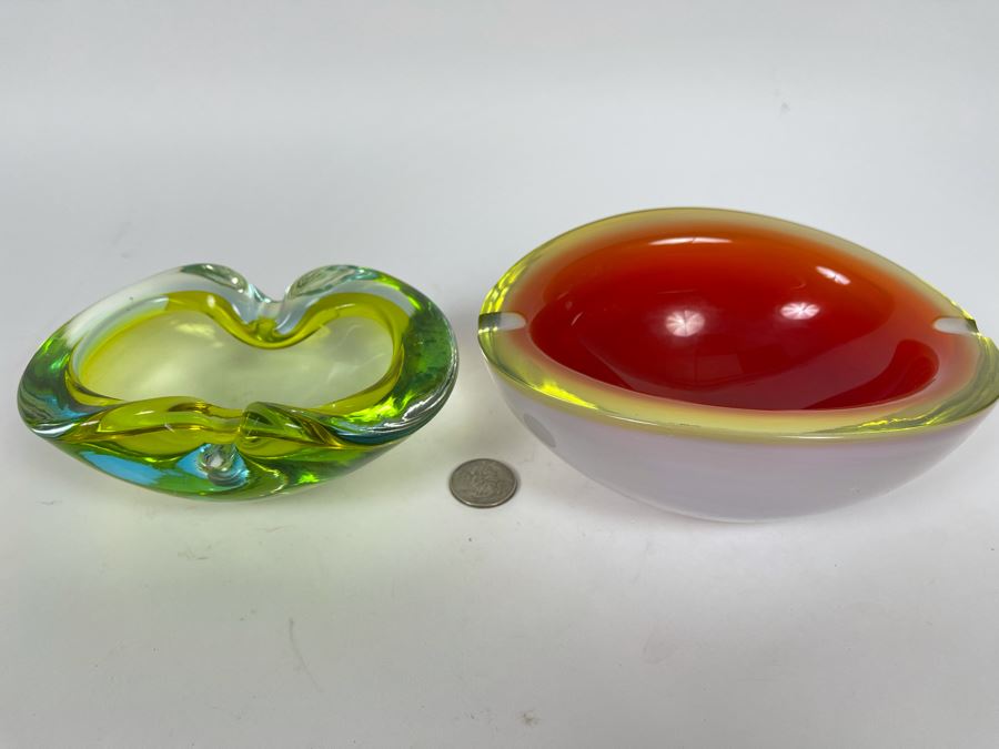 Pair Of Glass Ashtrays [Photo 1]
