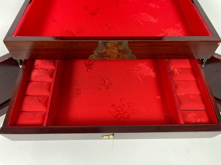 Chinese Mother Of Pearl Inlay Jewelry Box With Lock And Key [Photo 11]