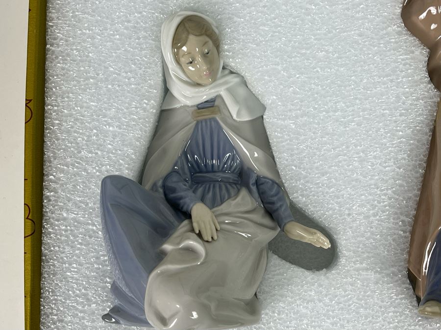 New Set Of NAO Nativity Scene Figurines With Box Spain [Photo 6]