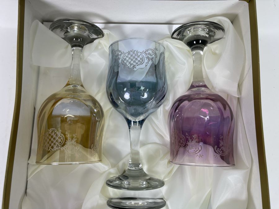 New Set Of Six Italian Cristalleria Fumo Colored Wine Glasses [Photo 4]