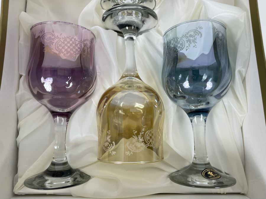 New Set Of Six Italian Cristalleria Fumo Colored Wine Glasses [Photo 3]