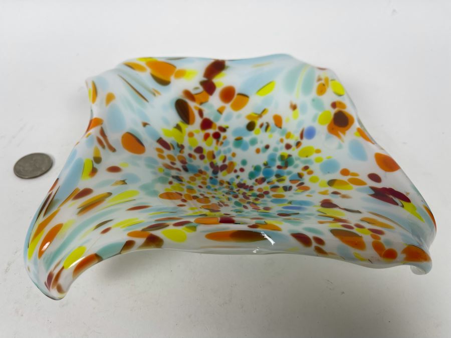 Colored Glass Dish 7.5W X 6D X 2H [Photo 3]