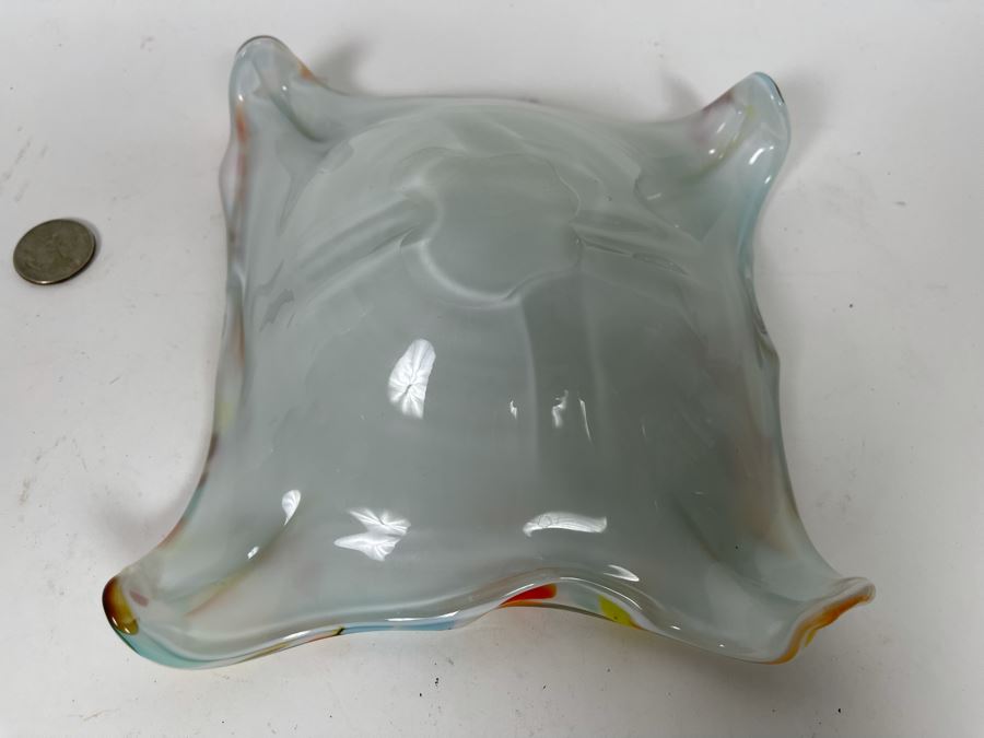 Colored Glass Dish 7.5W X 6D X 2H [Photo 4]