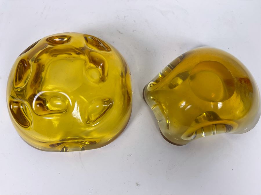 Pair Of Amber Glass Ashtrays 6W And 5W [Photo 5]