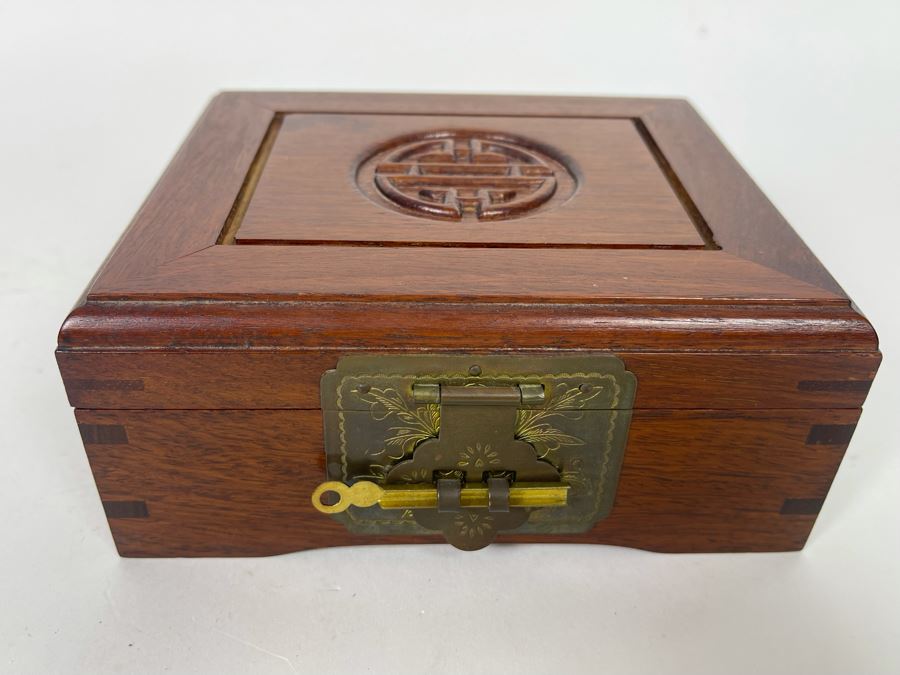 Chinese Wooden Jewelry Box From Neiman-Marcus Hong Kong 6W X 5D X 2.5H