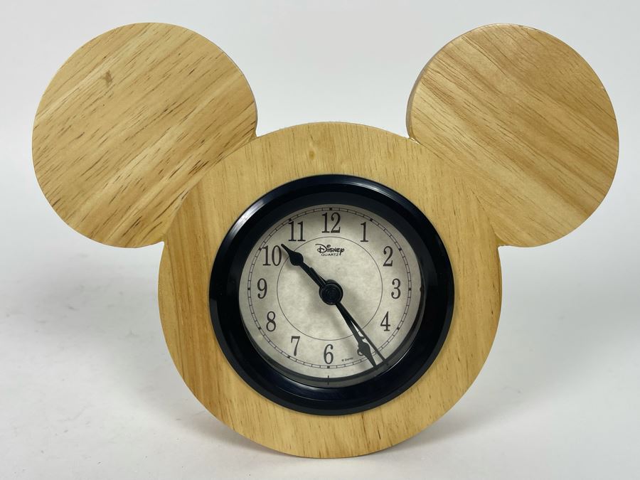 Disney Mickey Mouse Wooden Quartz Clock 8W X 6H [Photo 1]