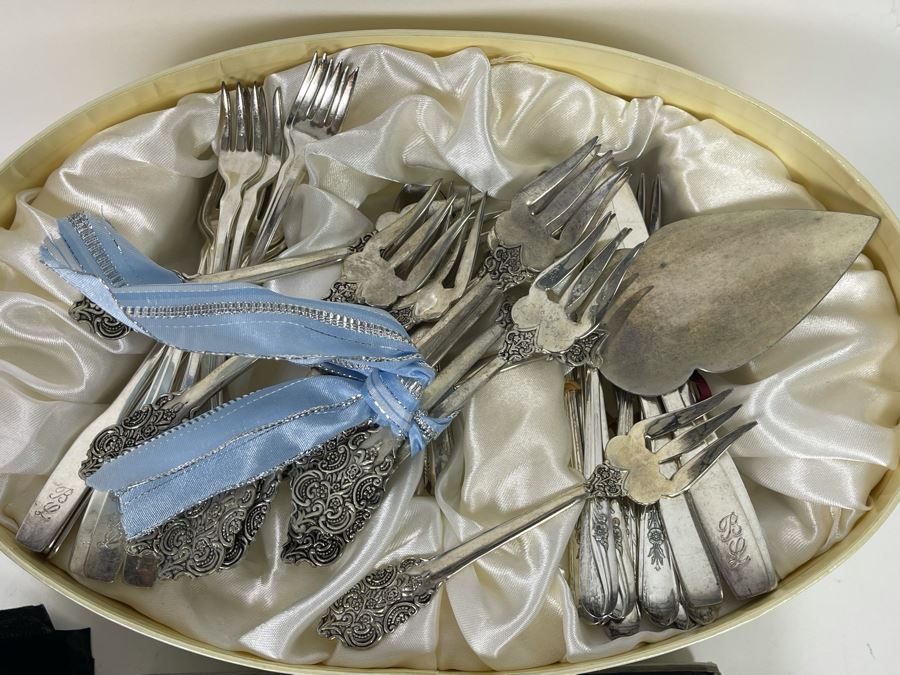 Various Silverplate Flatware And Serving Pieces [Photo 5]