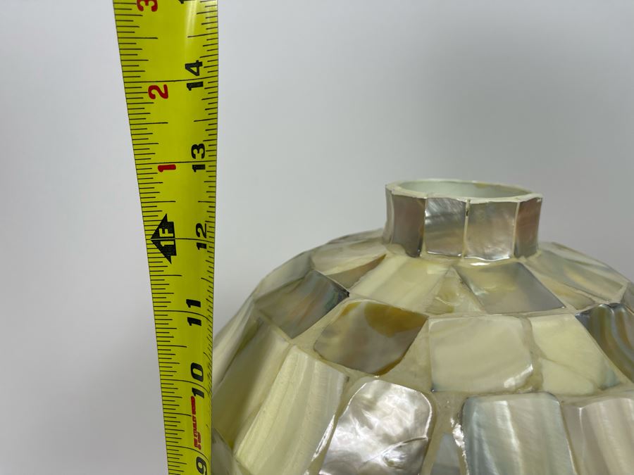 Mother Of Pearl Mosaic Vase 13H And Tray 13 X 11 [Photo 6]