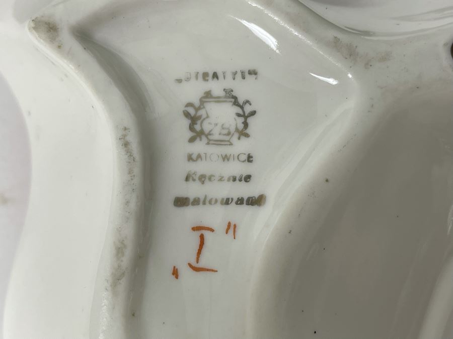 Small Original Painting With Stand, Mid-Century Ashtray And Pair Of Metal Candlesticks [Photo 8]