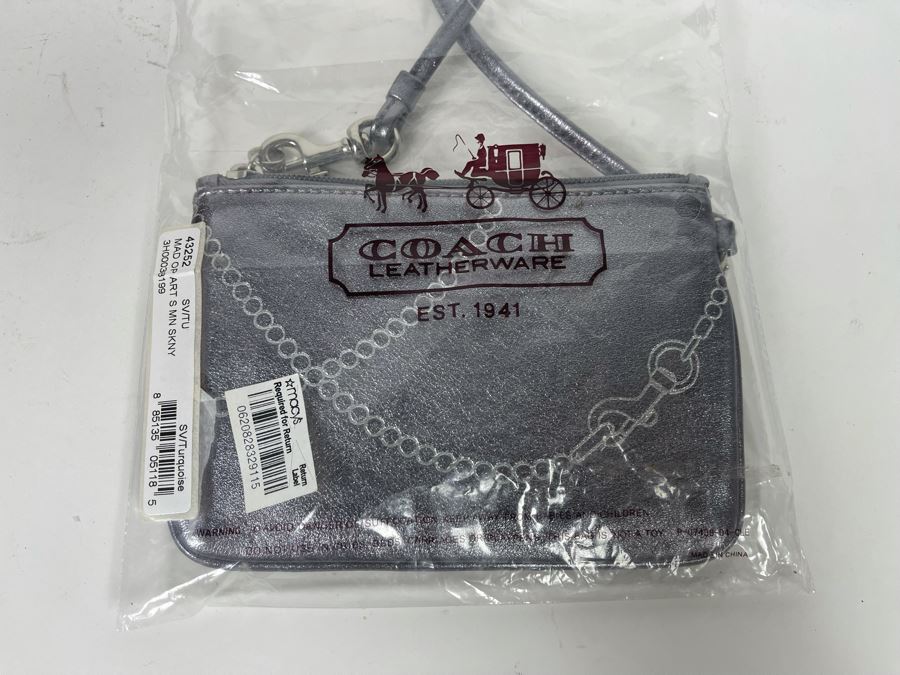 New Coach Leatherware Mini Handbag [Photo 2]