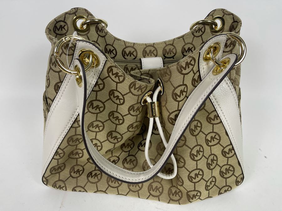 New Michael Kors Ludlow Handbag Retails $348 [Photo 3]