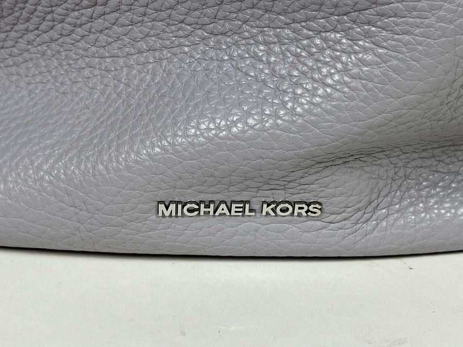 New Michael Kors Leather Handbag Retails $328 [Photo 4]