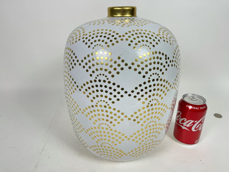 Large Decorative White And Gold Vase 14H [Photo 2]