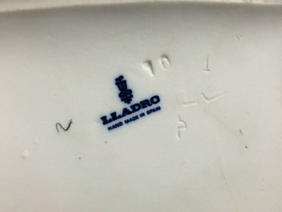 Lladro Figurine [Photo 12]