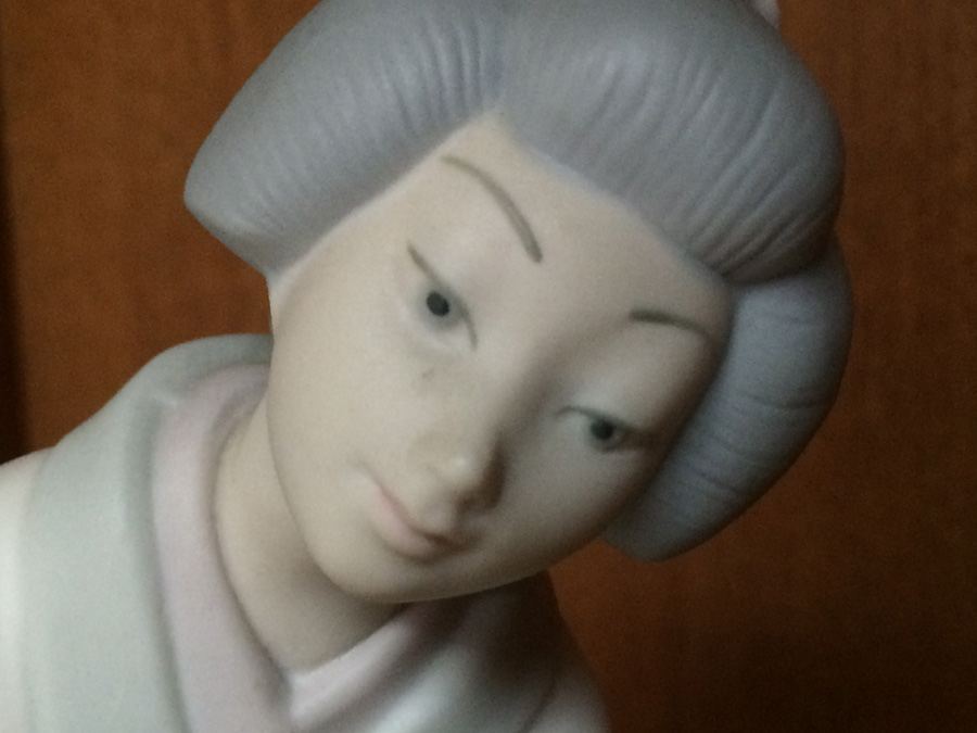Lladro Figurine [Photo 10]