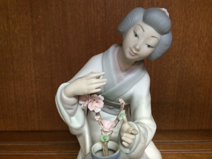 Lladro Figurine [Photo 4]