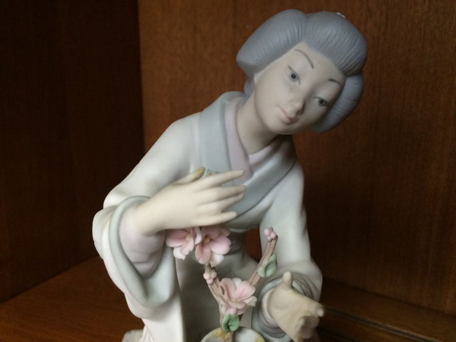 Lladro Figurine [Photo 9]