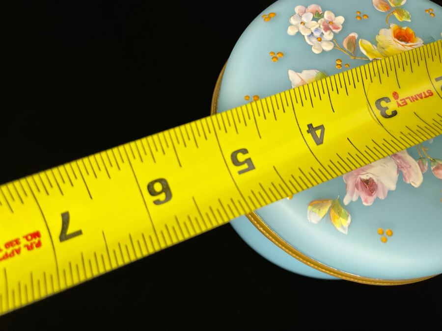 Vintage Hand Painted Glass And Gilt Metal Footed Vanity Table Powder Box 5R X 4H [Photo 10]