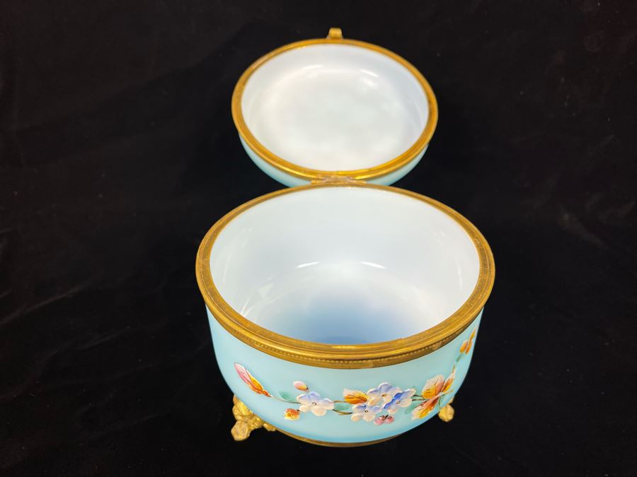 Vintage Hand Painted Glass And Gilt Metal Footed Vanity Table Powder Box 5R X 4H [Photo 8]