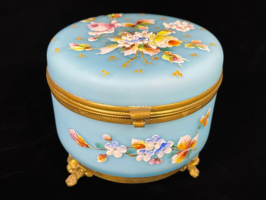 Vintage Hand Painted Glass And Gilt Metal Footed Vanity Table Powder Box 5R X 4H [Photo 3]