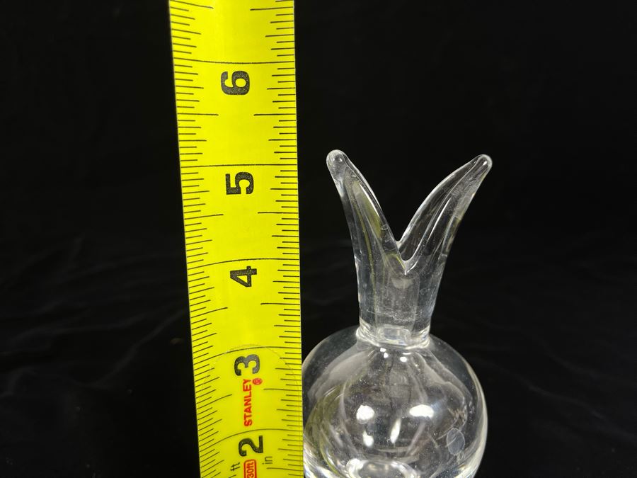 Steuben Glass Vase 5H [Photo 5]