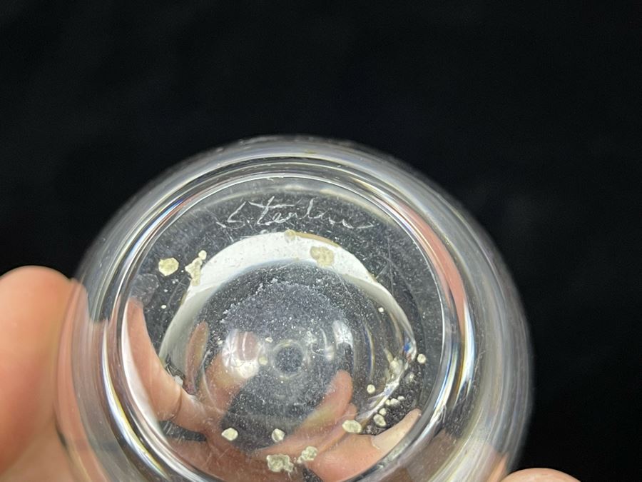 Steuben Glass Vase 5H [Photo 4]